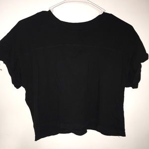 Black basic crop top tee